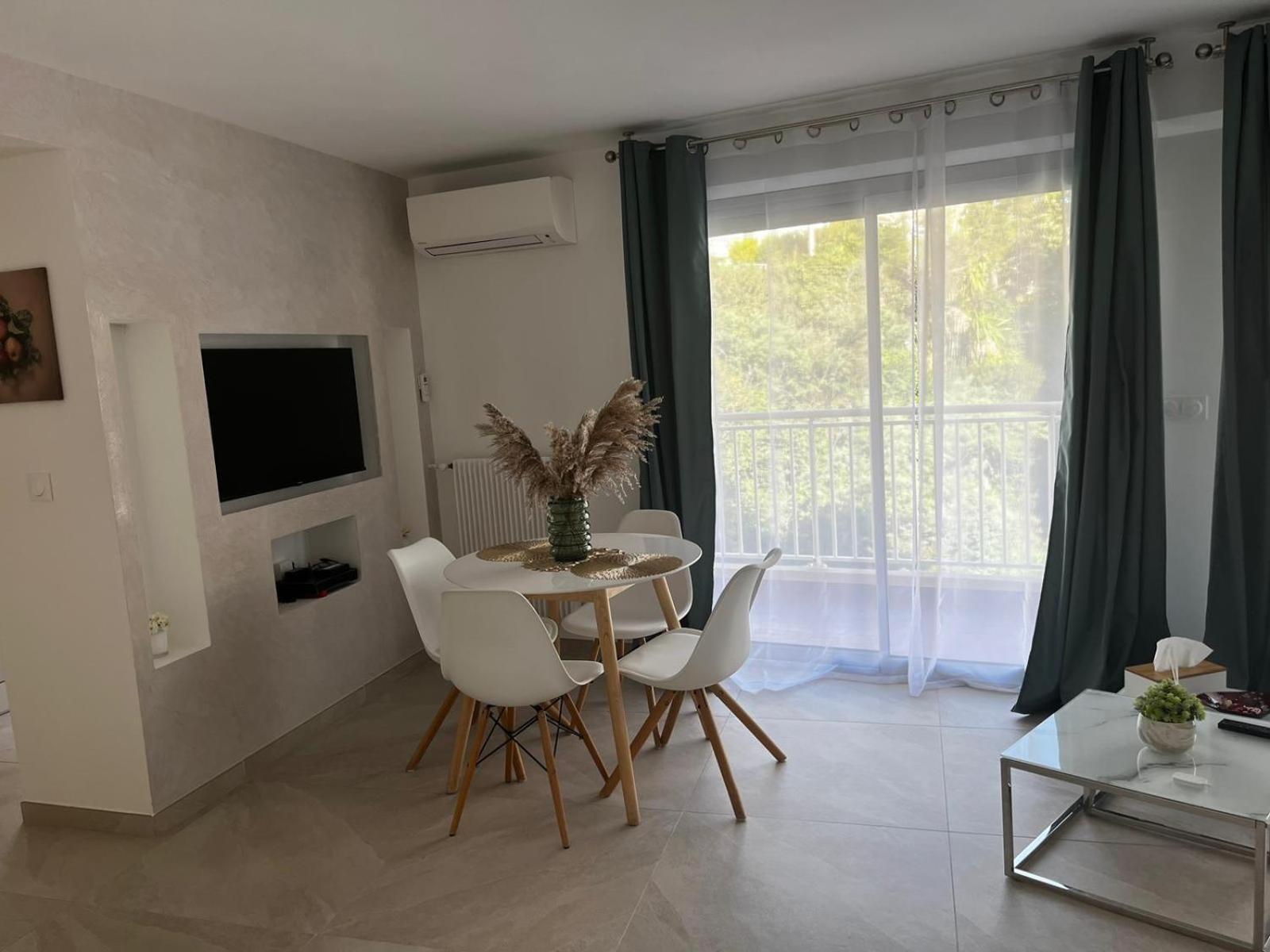 Charmant Studio - Centre Ville De Cannes Exterior foto